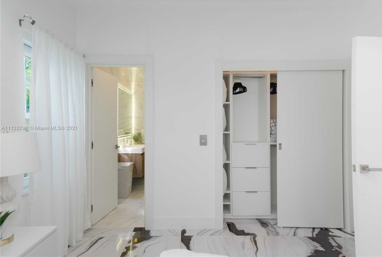 Small Image of 1544 Michigan Ave, Miami Beach, FL 33139, USA Number 6