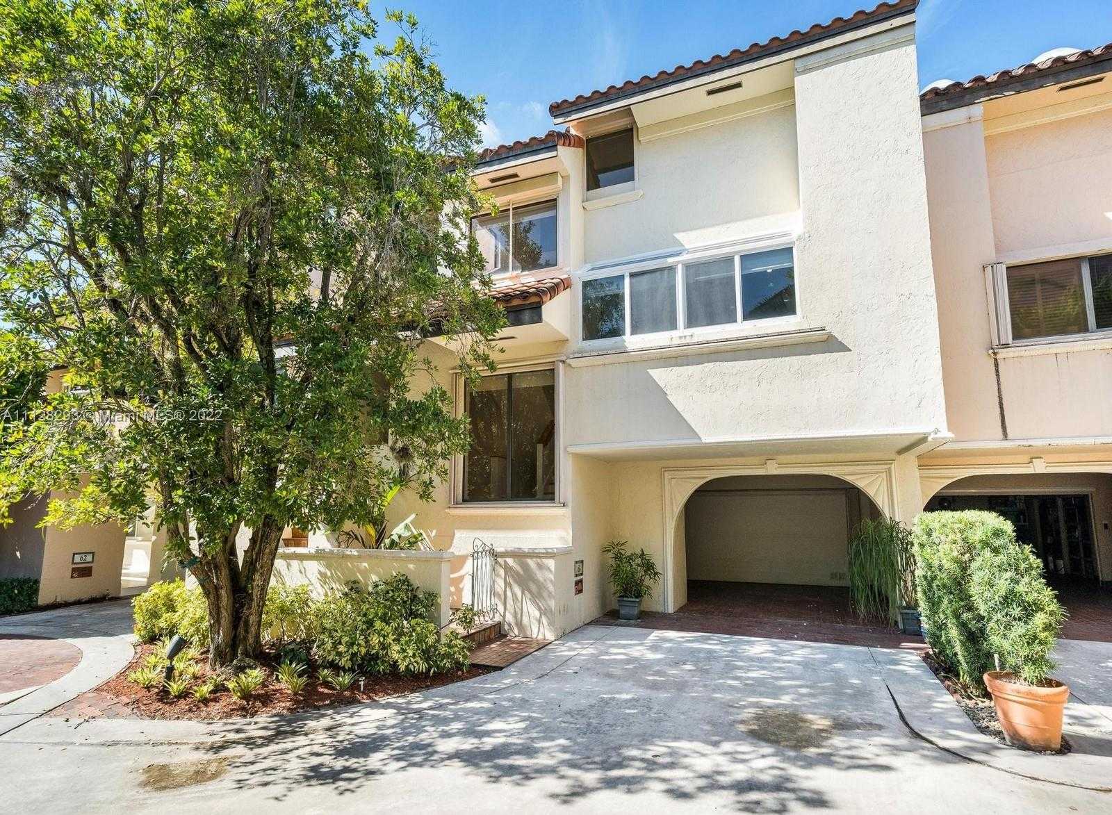 Small Image of 2000 S Bayshore Dr, Coconut Grove, FL 33133, USA Number 8