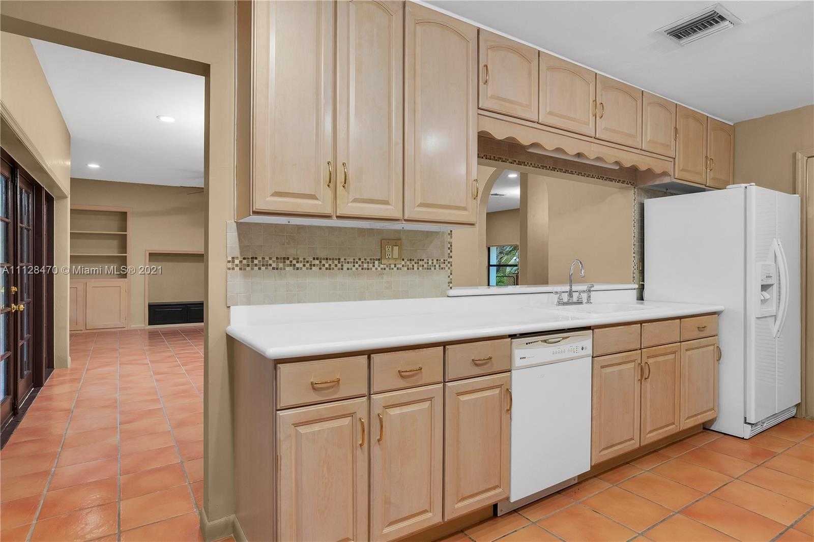 Small Image of 17631 SW 77th Ave, Palmetto Bay, FL 33157, USA Number 15