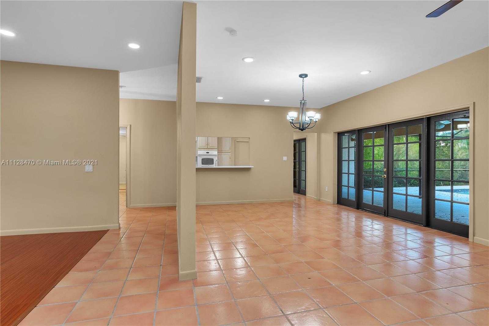 Small Image of 17631 SW 77th Ave, Palmetto Bay, FL 33157, USA Number 17