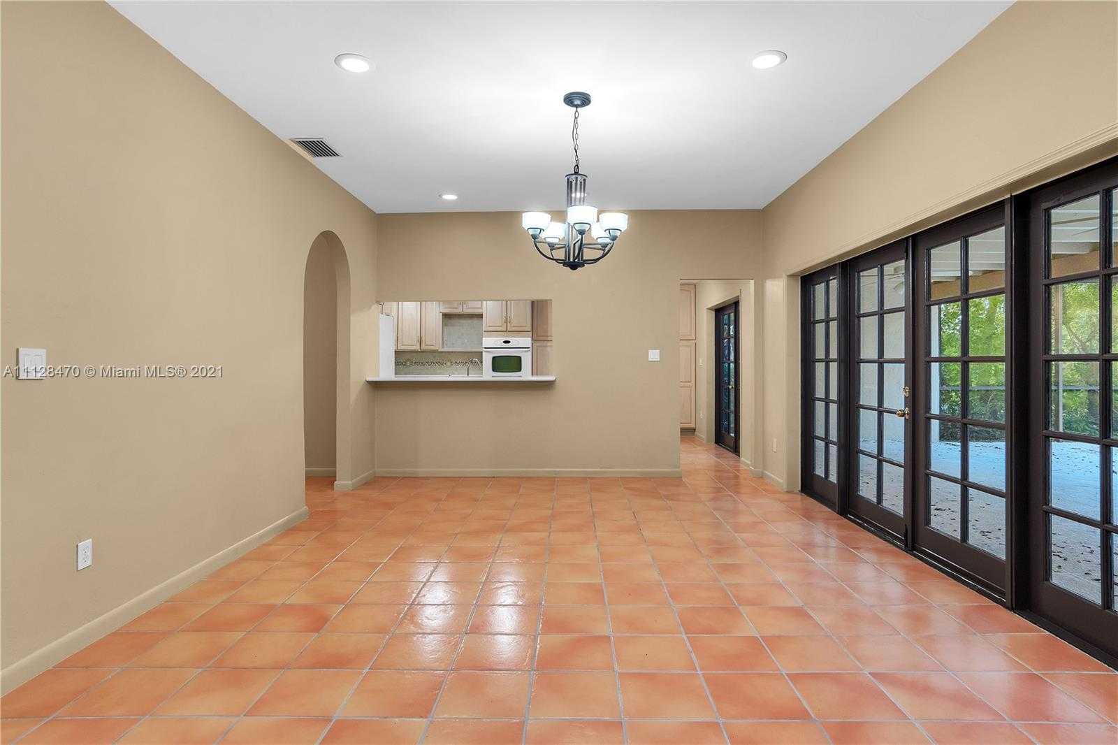 Small Image of 17631 SW 77th Ave, Palmetto Bay, FL 33157, USA Number 18