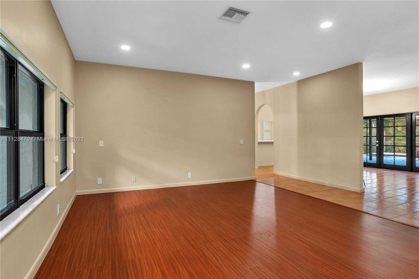 Small Image of 17631 SW 77th Ave, Palmetto Bay, FL 33157, USA Number 20