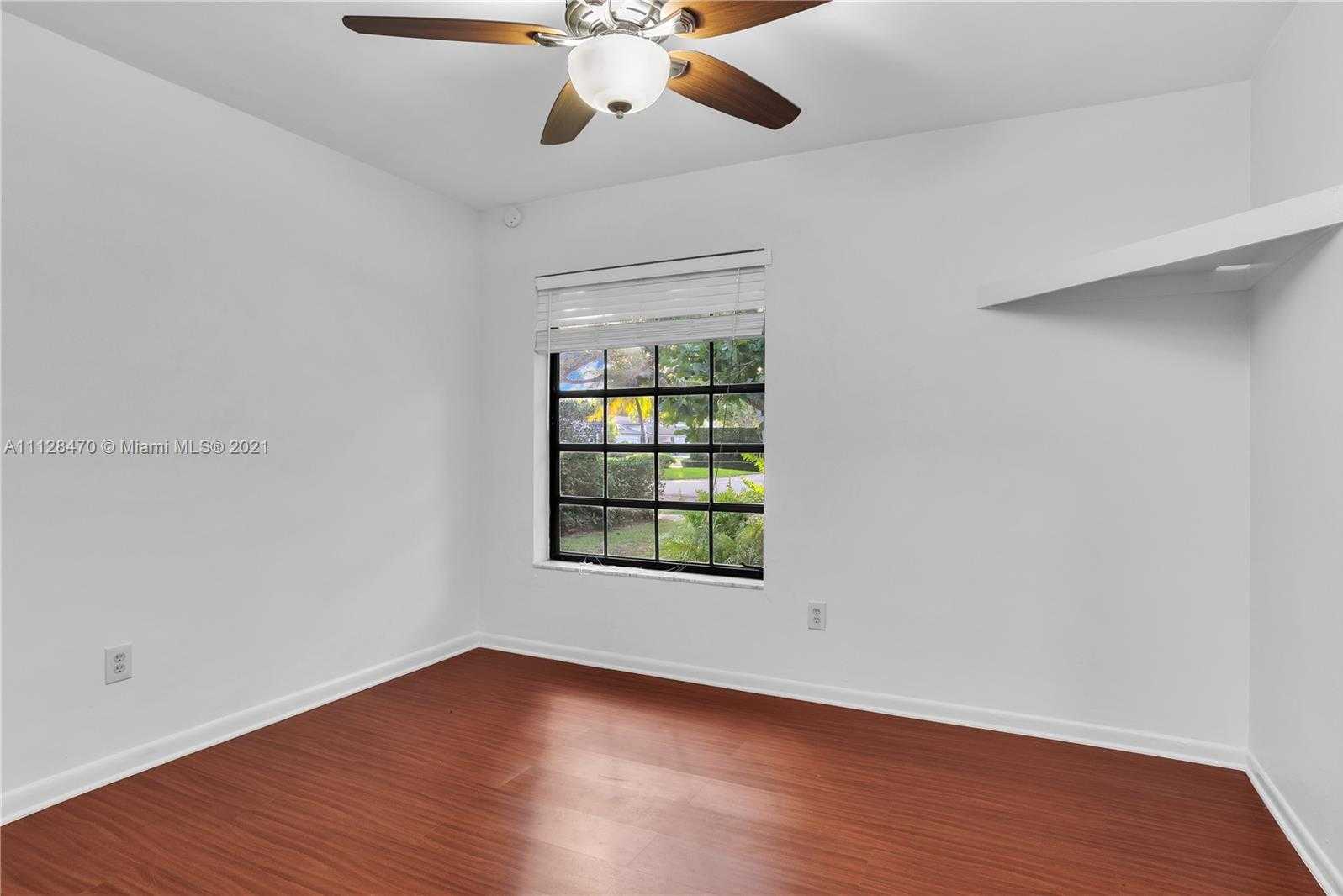 Small Image of 17631 SW 77th Ave, Palmetto Bay, FL 33157, USA Number 22