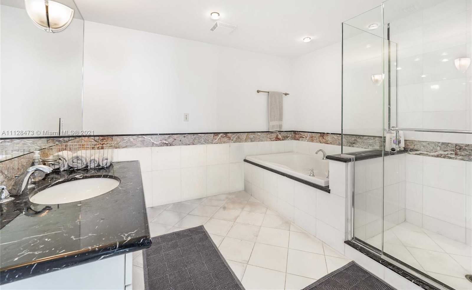 Small Image of 540 West Ave, Miami Beach, FL 33139, USA Number 12