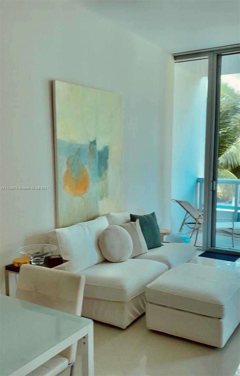 Small Image of 6799 Collins Ave, Miami, FL 33141, USA Number 2