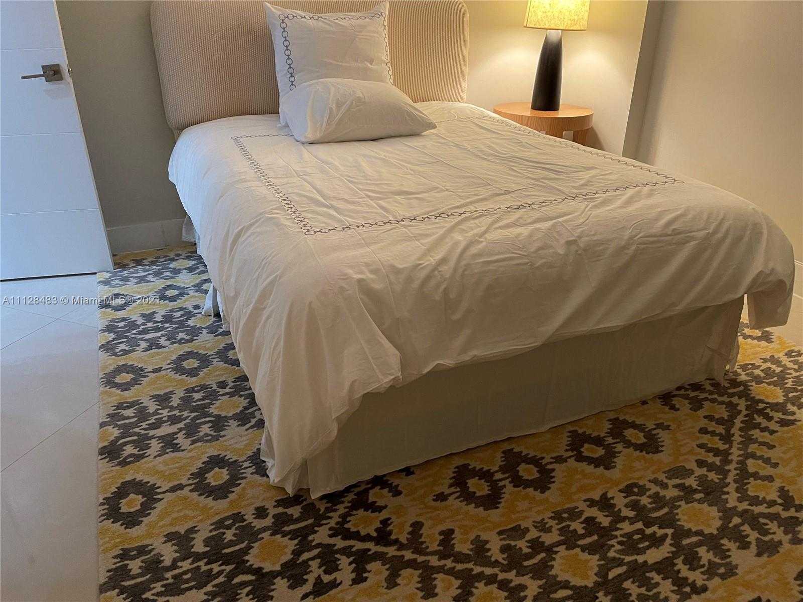 Small Image of 6767 Collins Ave, Miami, FL 33141, USA Number 9