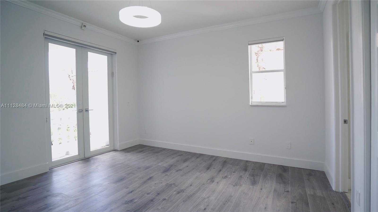 Small Image of 3988 194th Ln, Golden Beach, FL 33160, USA Number 25