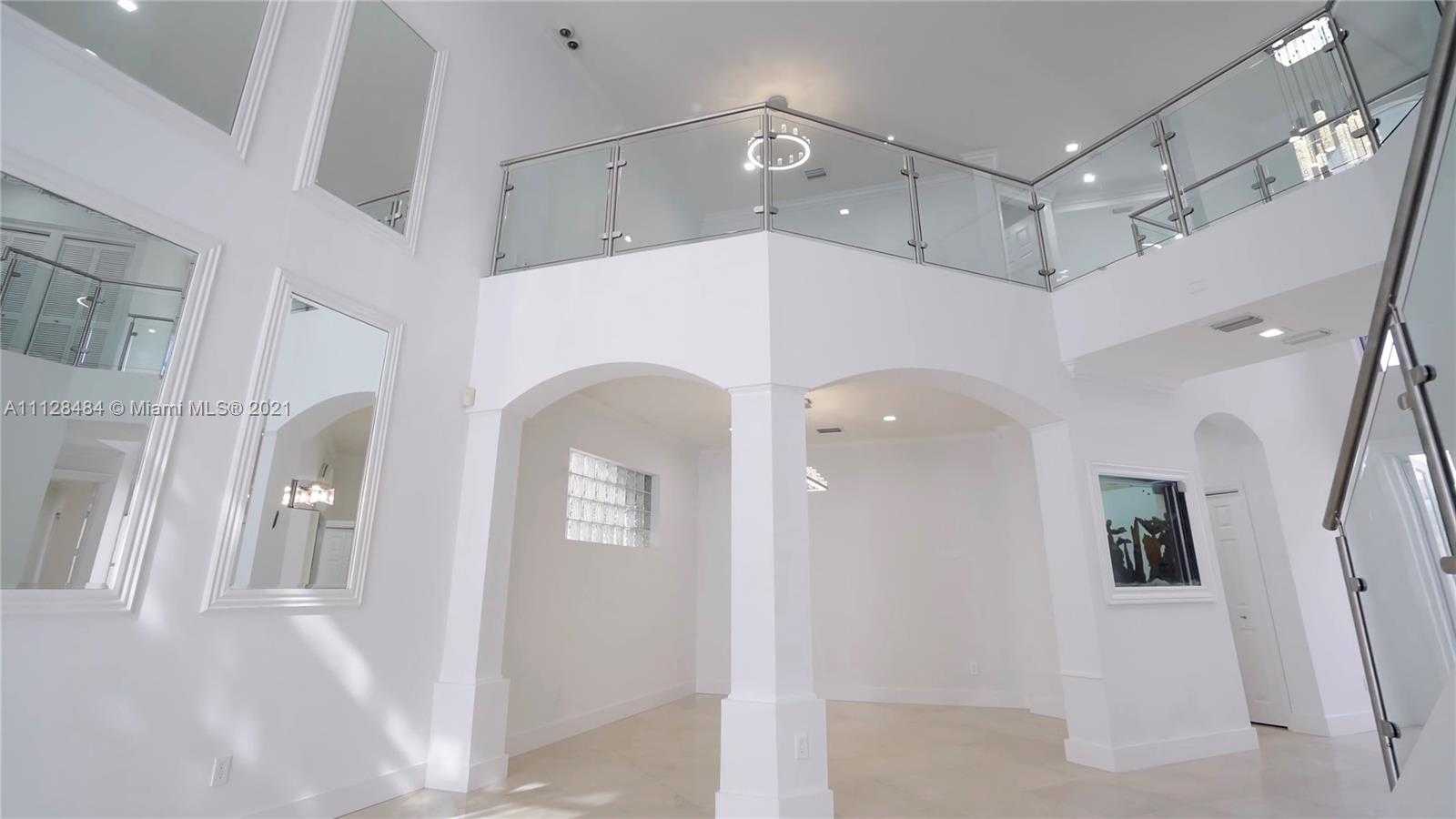 Small Image of 3988 194th Ln, Golden Beach, FL 33160, USA Number 6