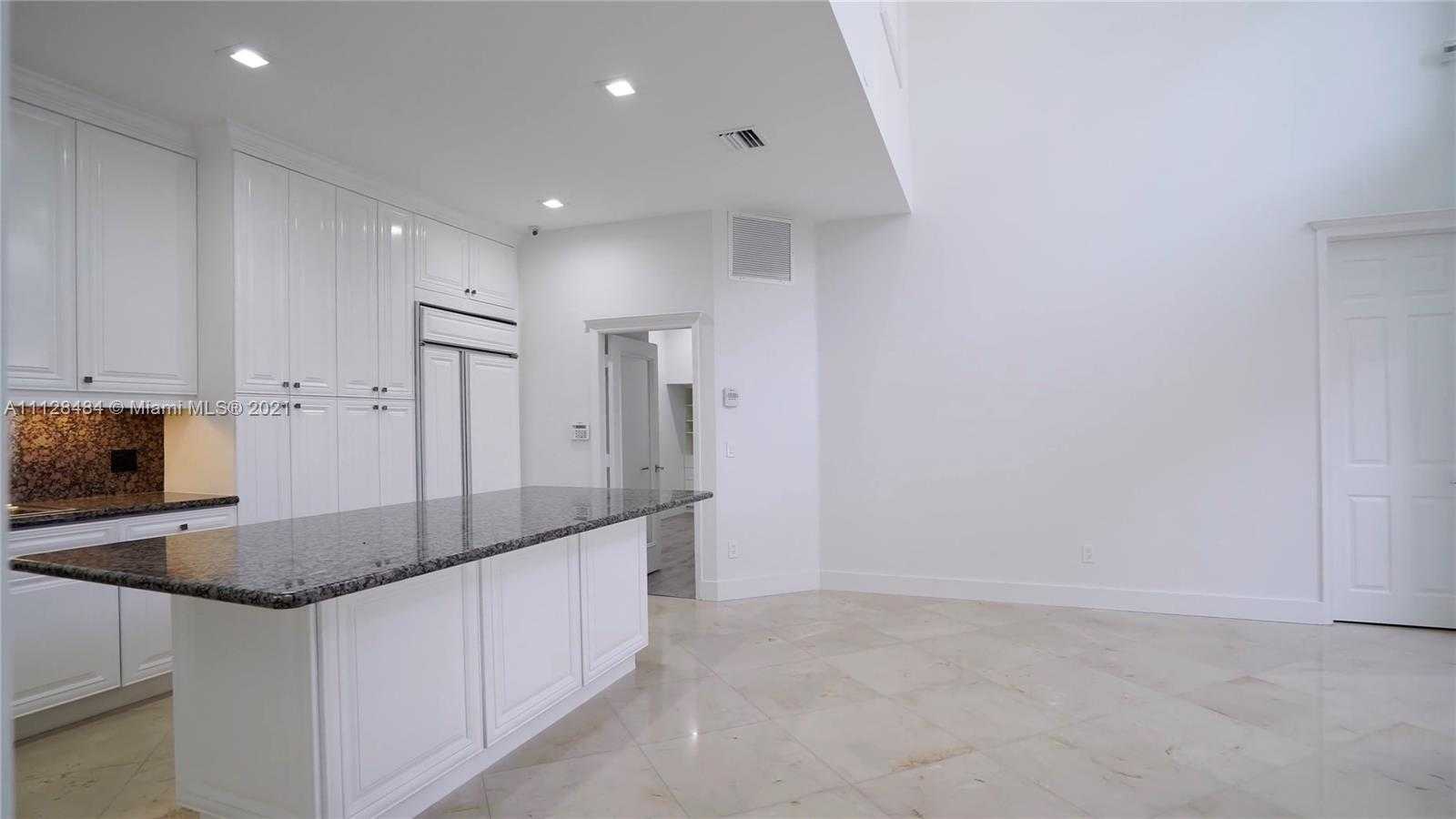 Small Image of 3988 194th Ln, Golden Beach, FL 33160, USA Number 9
