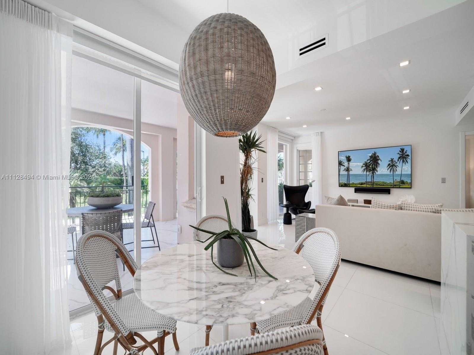 Small Image of 19117 Fisher Island Dr, Miami Beach, FL 33109, USA Number 13