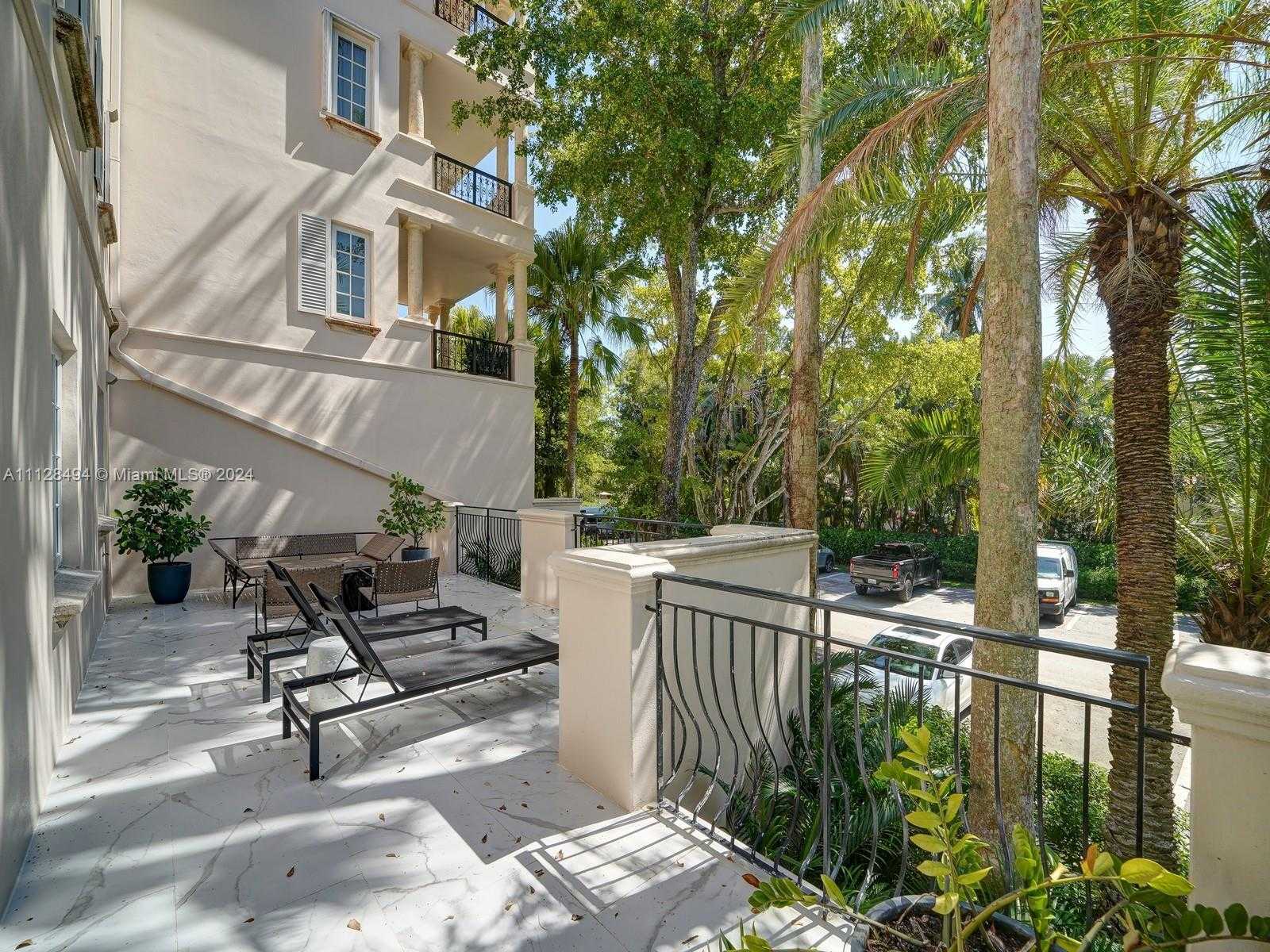 Small Image of 19117 Fisher Island Dr, Miami Beach, FL 33109, USA Number 20