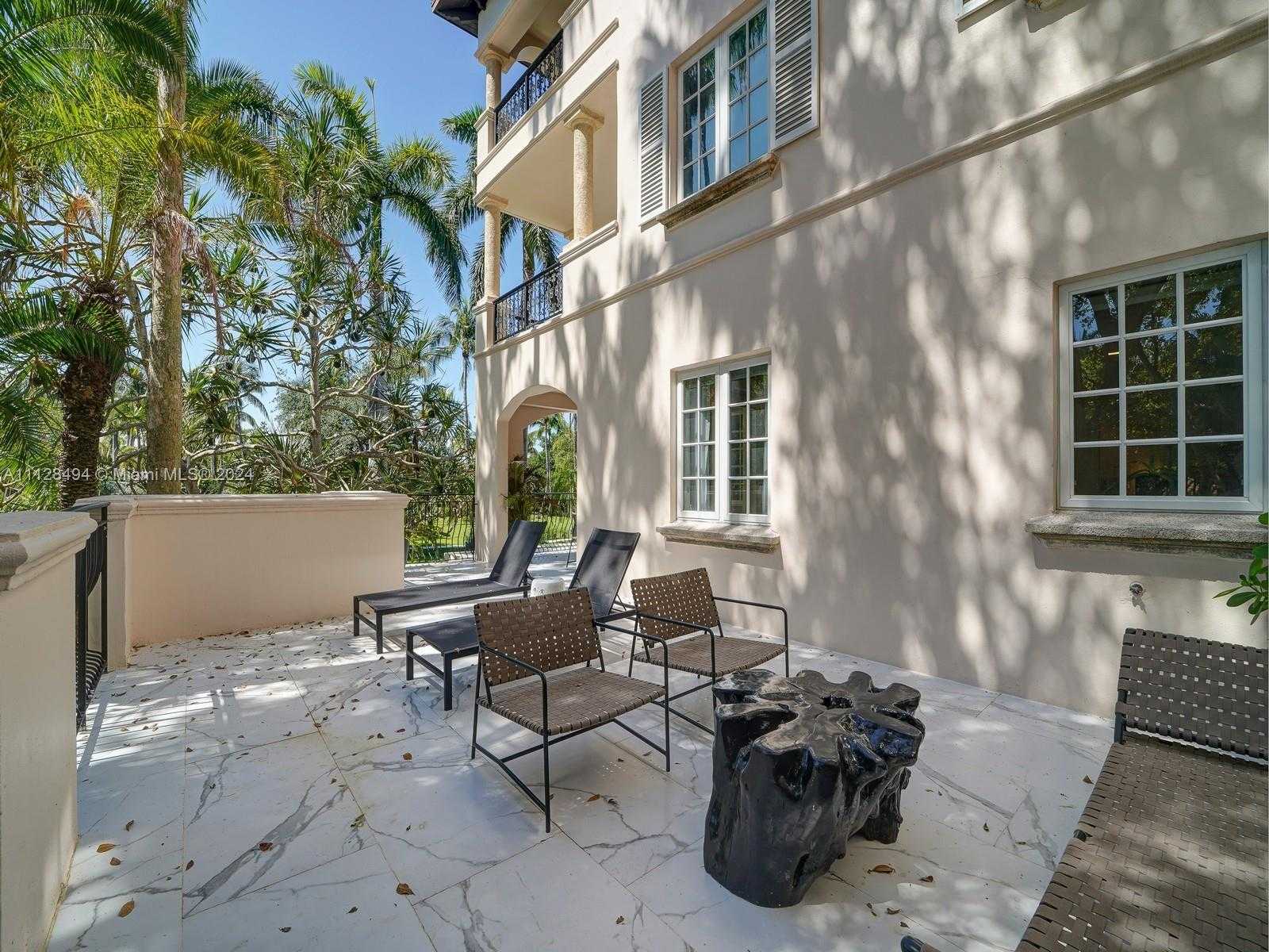 Small Image of 19117 Fisher Island Dr, Miami Beach, FL 33109, USA Number 23