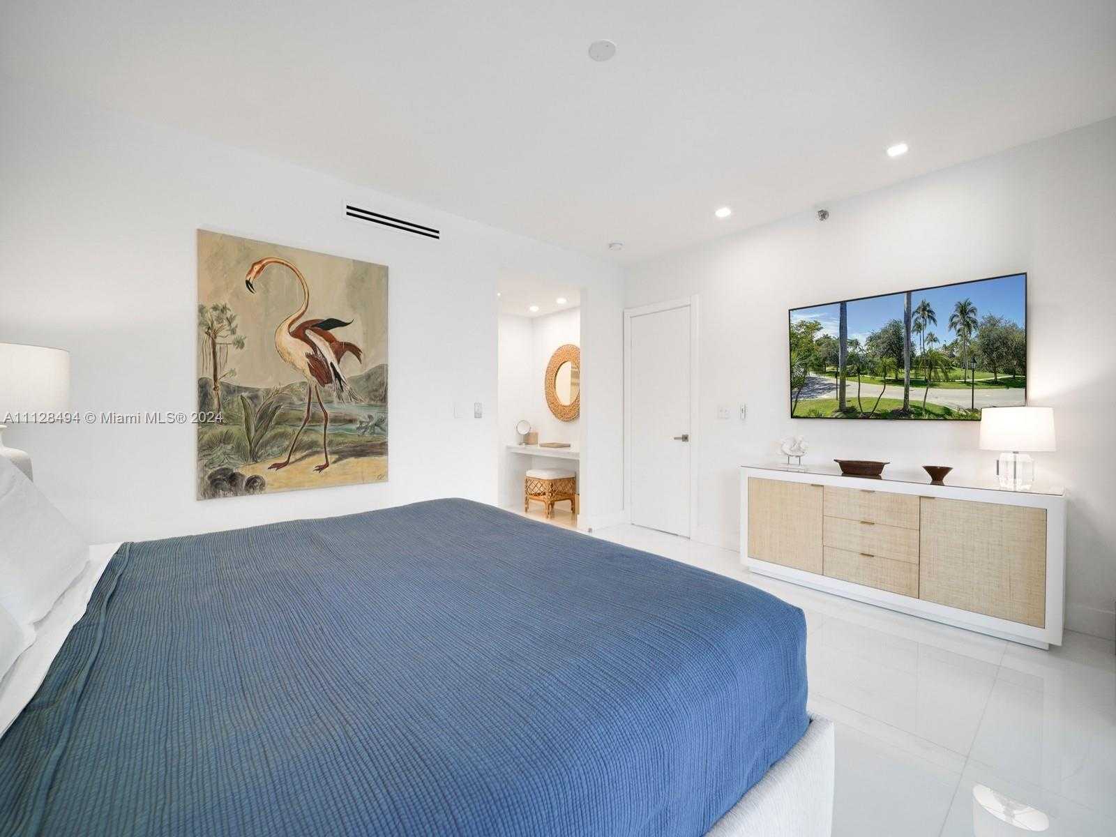 Small Image of 19117 Fisher Island Dr, Miami Beach, FL 33109, USA Number 29