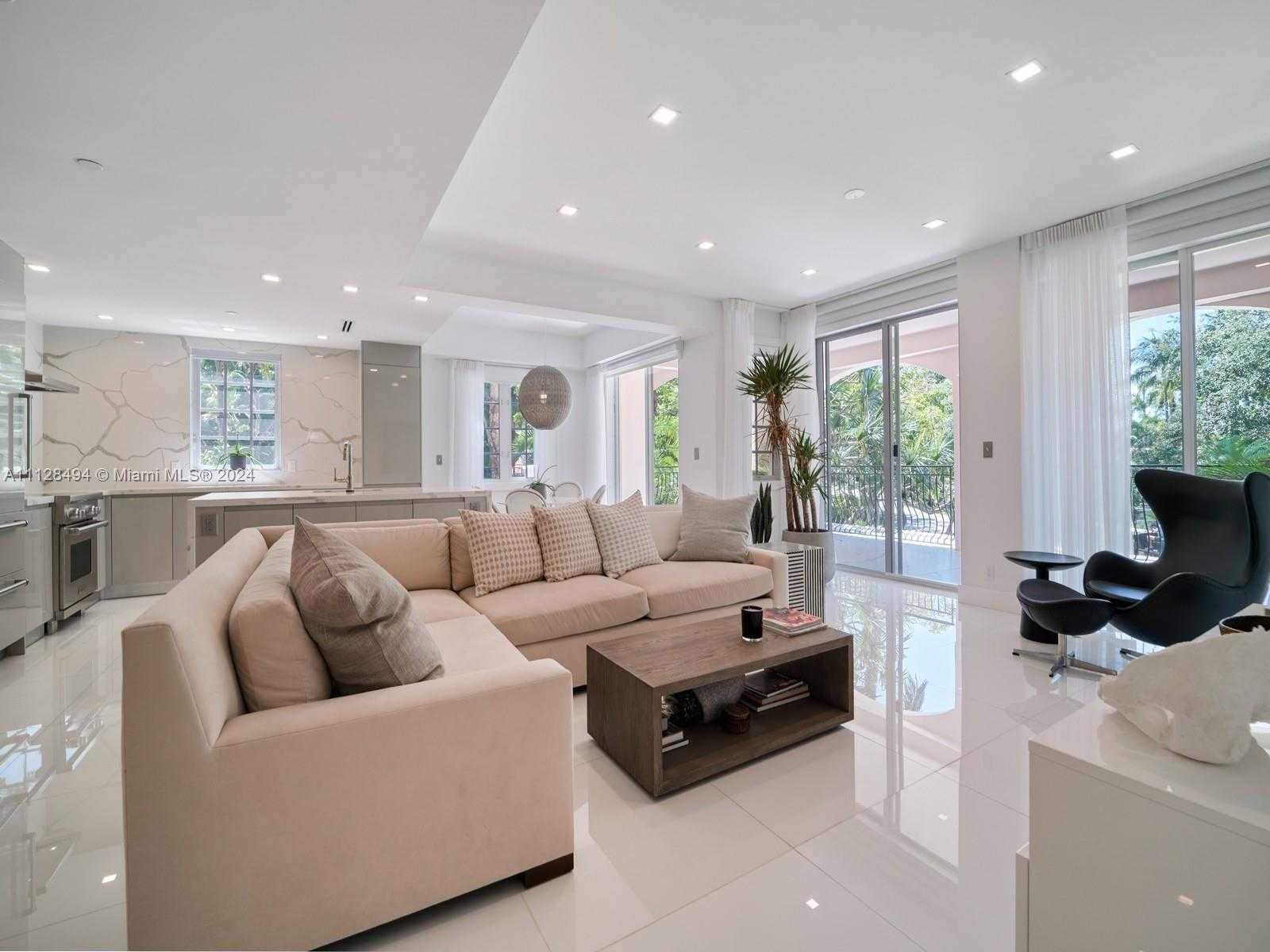 Small Image of 19117 Fisher Island Dr, Miami Beach, FL 33109, USA Number 3