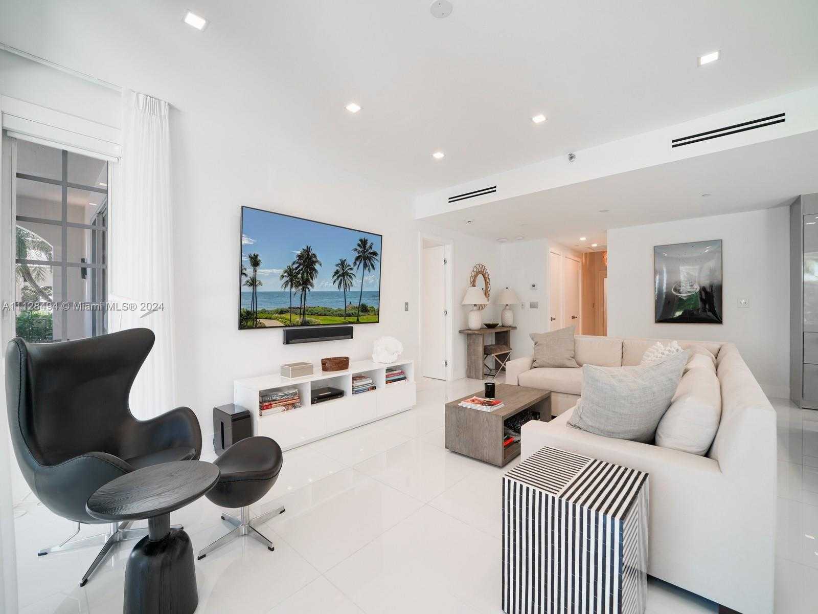 Small Image of 19117 Fisher Island Dr, Miami Beach, FL 33109, USA Number 6