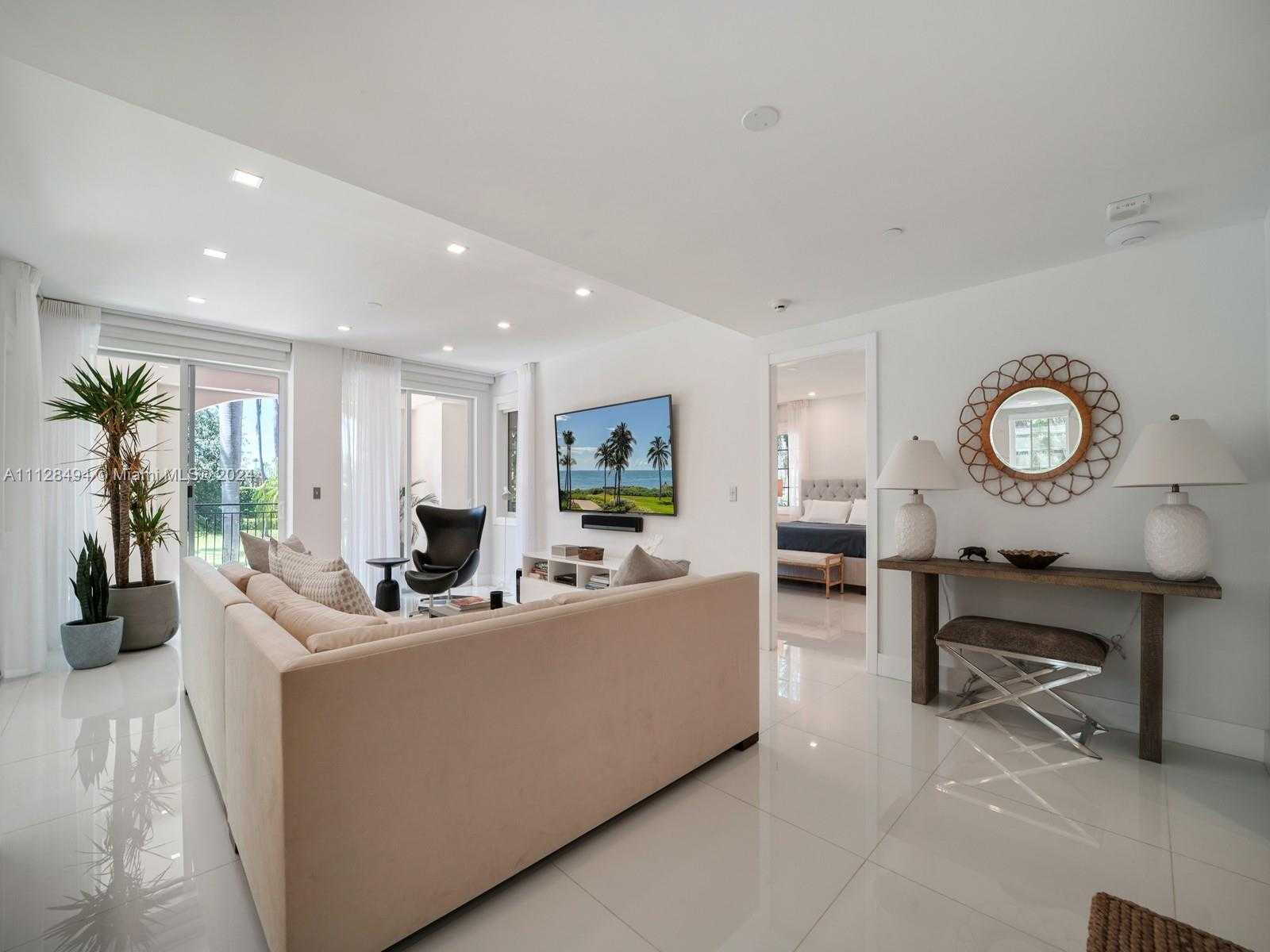 Small Image of 19117 Fisher Island Dr, Miami Beach, FL 33109, USA Number 7