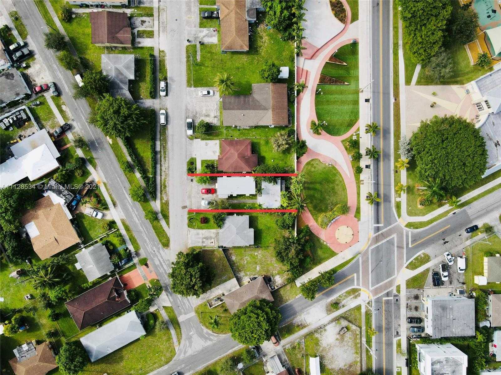 Small Image of 612 NW 6th Ct, Hallandale Beach, FL 33009, USA Number 4