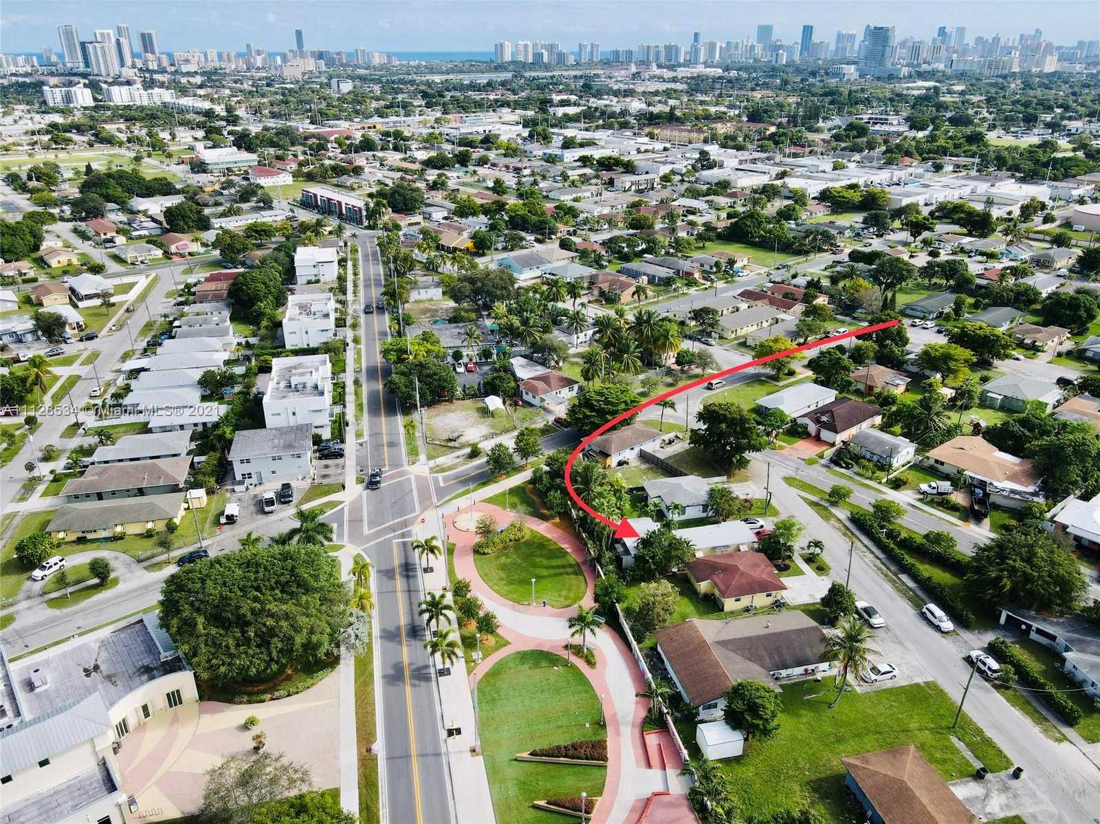 Small Image of 612 NW 6th Ct, Hallandale Beach, FL 33009, USA Number 5