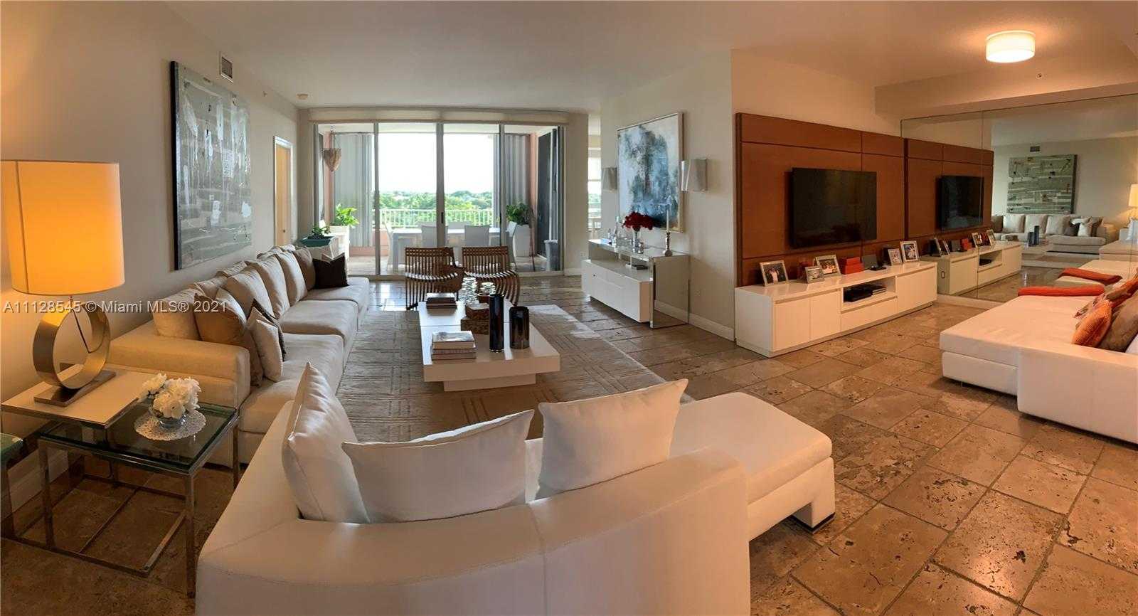 Small Image of 747 Crandon Blvd, Key Biscayne, FL 33149, USA Number 3
