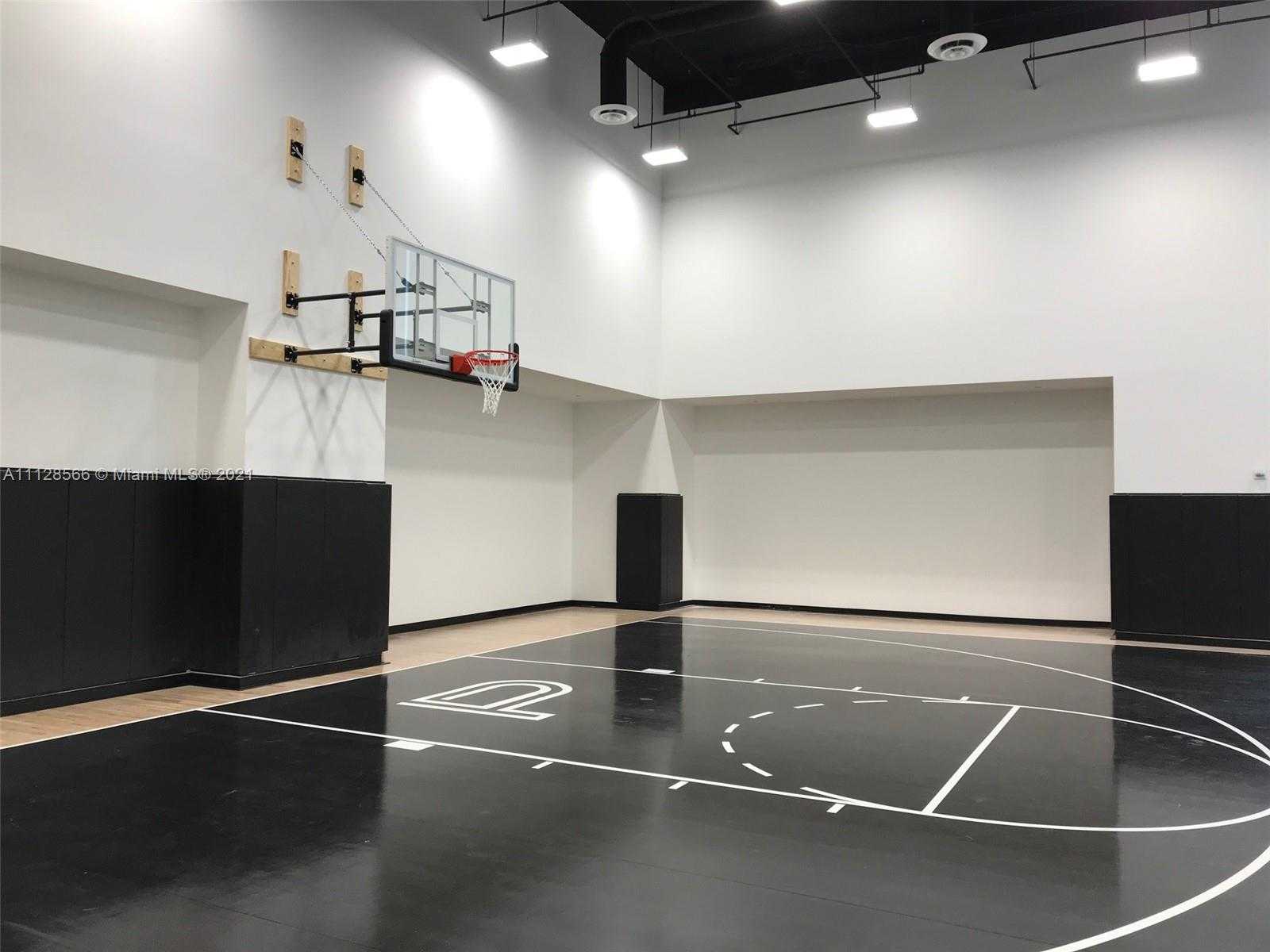 Small Image of 851 NE 1st Ave, Miami, FL 33132, USA Number 15
