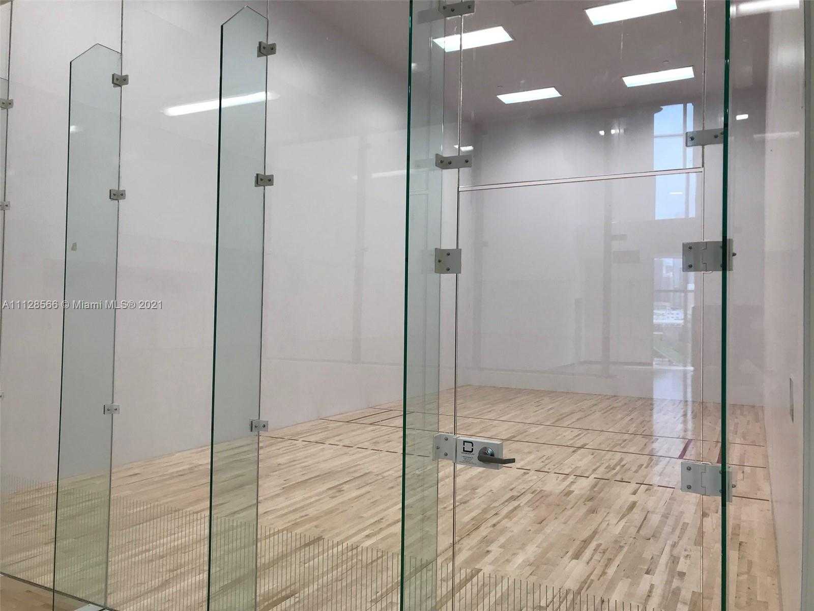 Small Image of 851 NE 1st Ave, Miami, FL 33132, USA Number 16