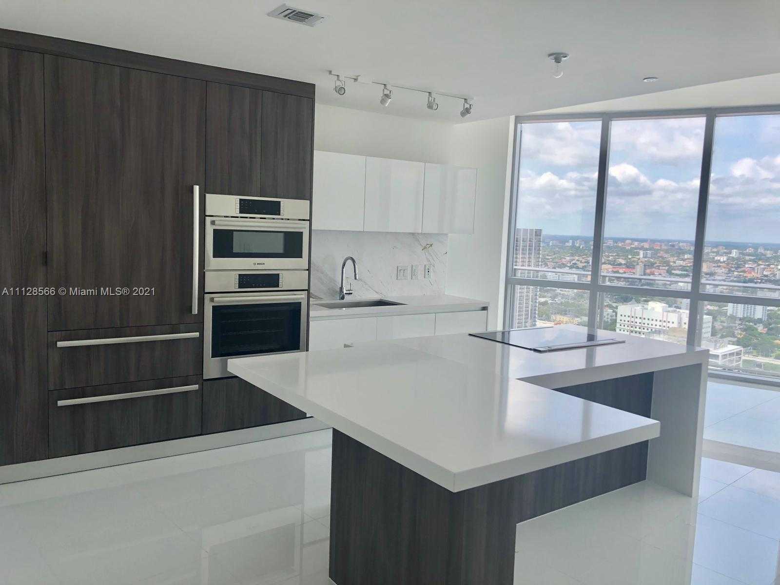 Small Image of 851 NE 1st Ave, Miami, FL 33132, USA Number 3