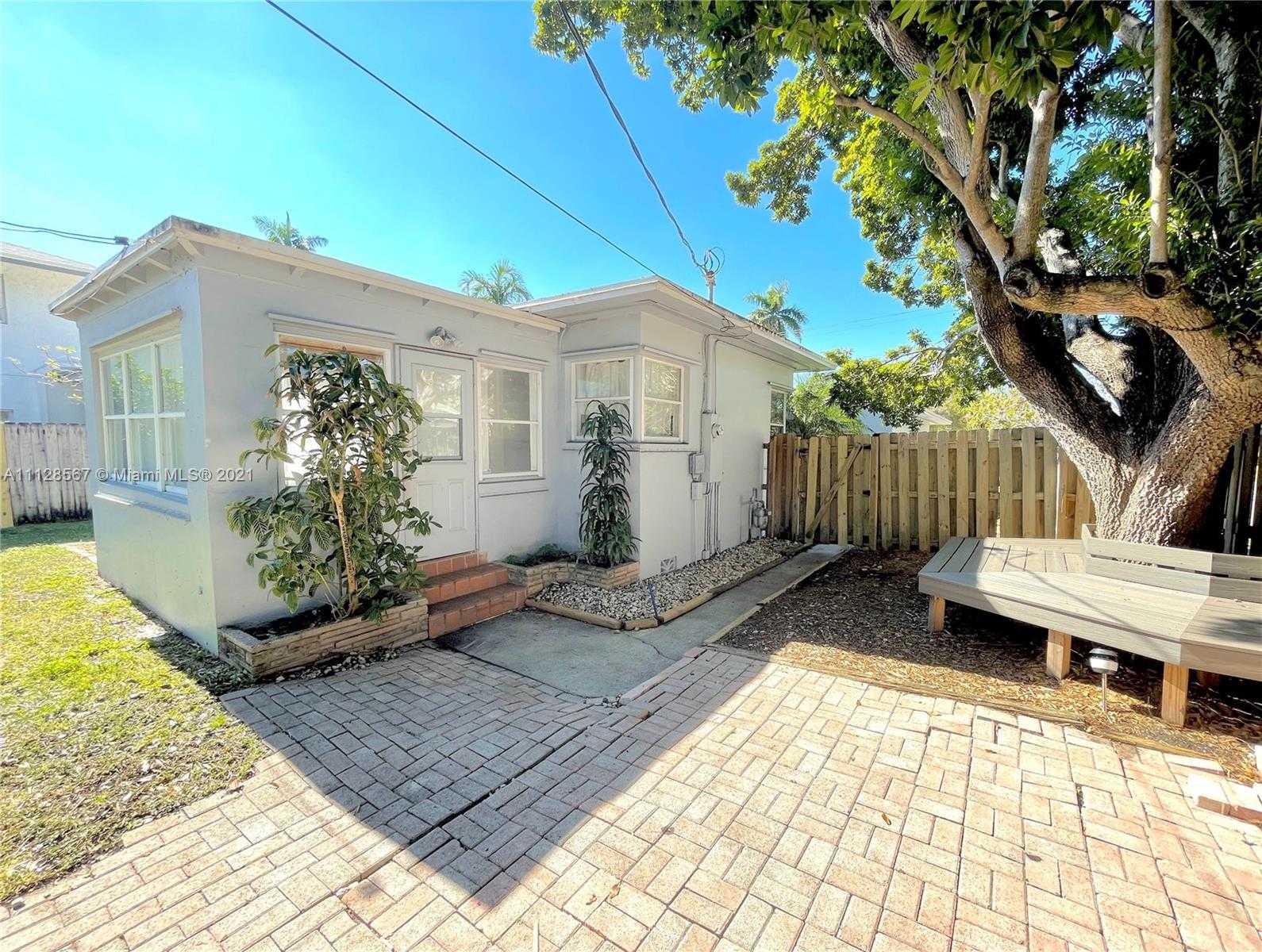 Small Image of 1044 NE 16th Ave, Fort Lauderdale, FL 33304, USA Number 14