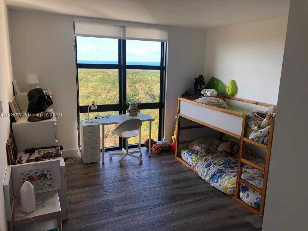 Small Image of 1121 Crandon Blvd, Miami, FL 33149, USA Number 7