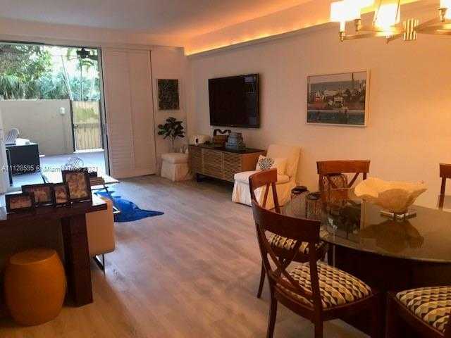 Small Image of 251 Crandon Blvd, Key Biscayne, FL 33149, USA Number 4