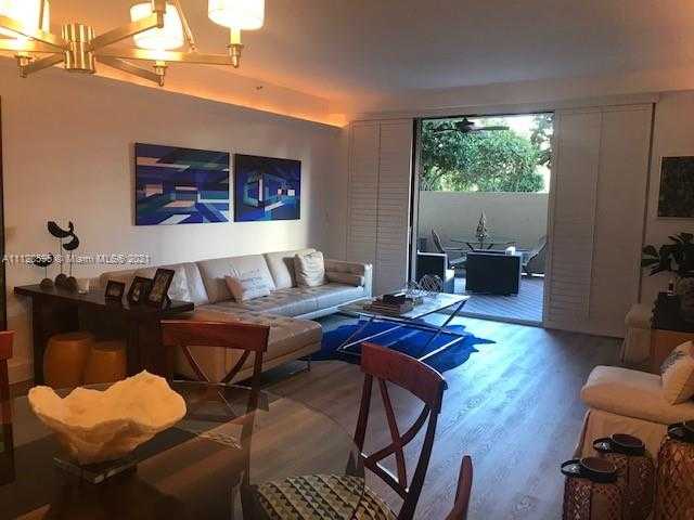 Small Image of 251 Crandon Blvd, Key Biscayne, FL 33149, USA Number 5