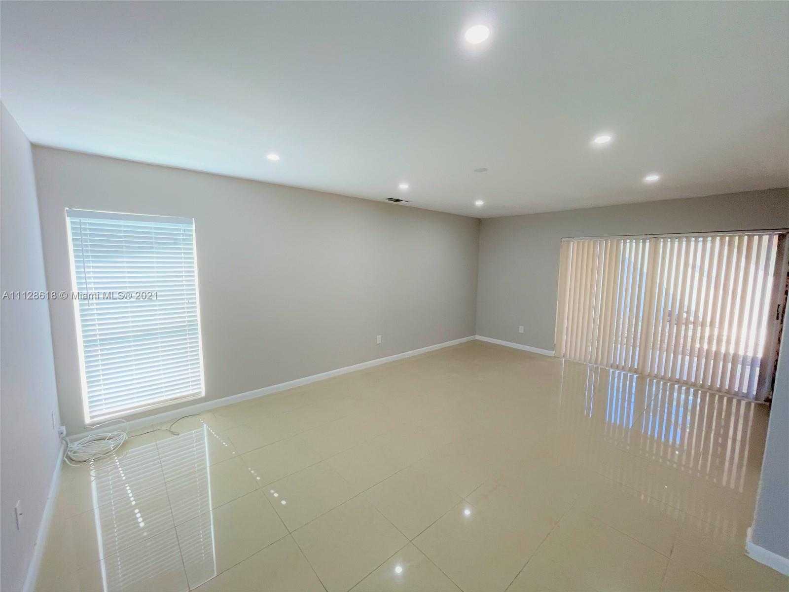 Small Image of 9831 SW 195th St, Cutler Bay, FL 33157, USA Number 14