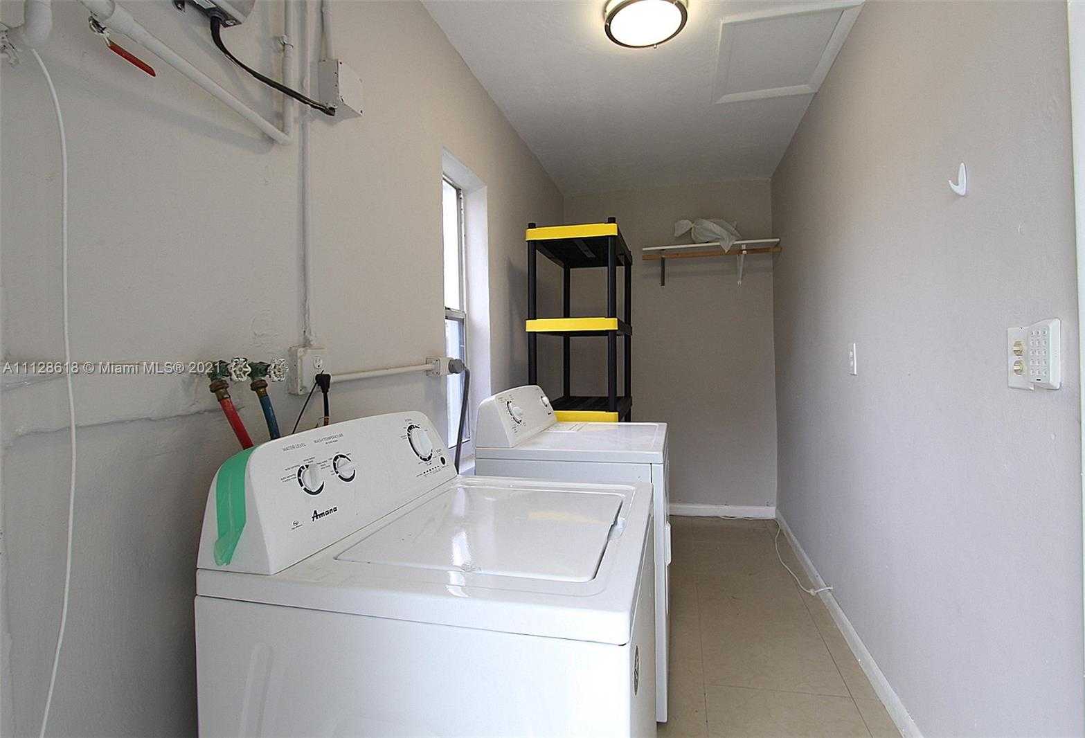 Small Image of 9831 SW 195th St, Cutler Bay, FL 33157, USA Number 18