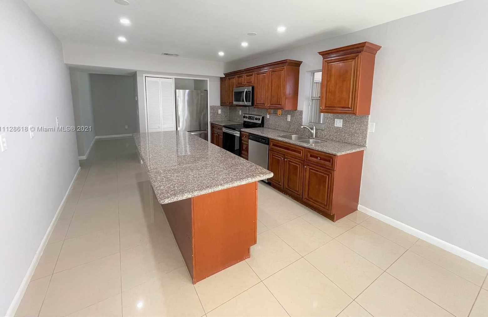 Small Image of 9831 SW 195th St, Cutler Bay, FL 33157, USA Number 23