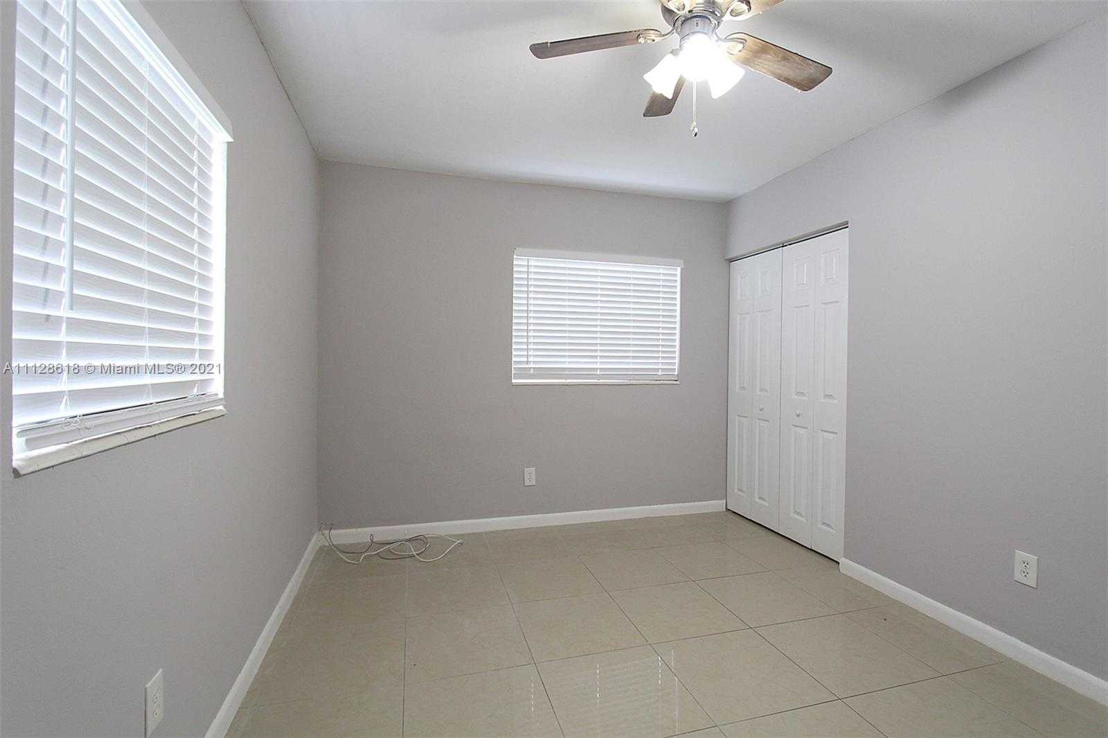 Small Image of 9831 SW 195th St, Cutler Bay, FL 33157, USA Number 24