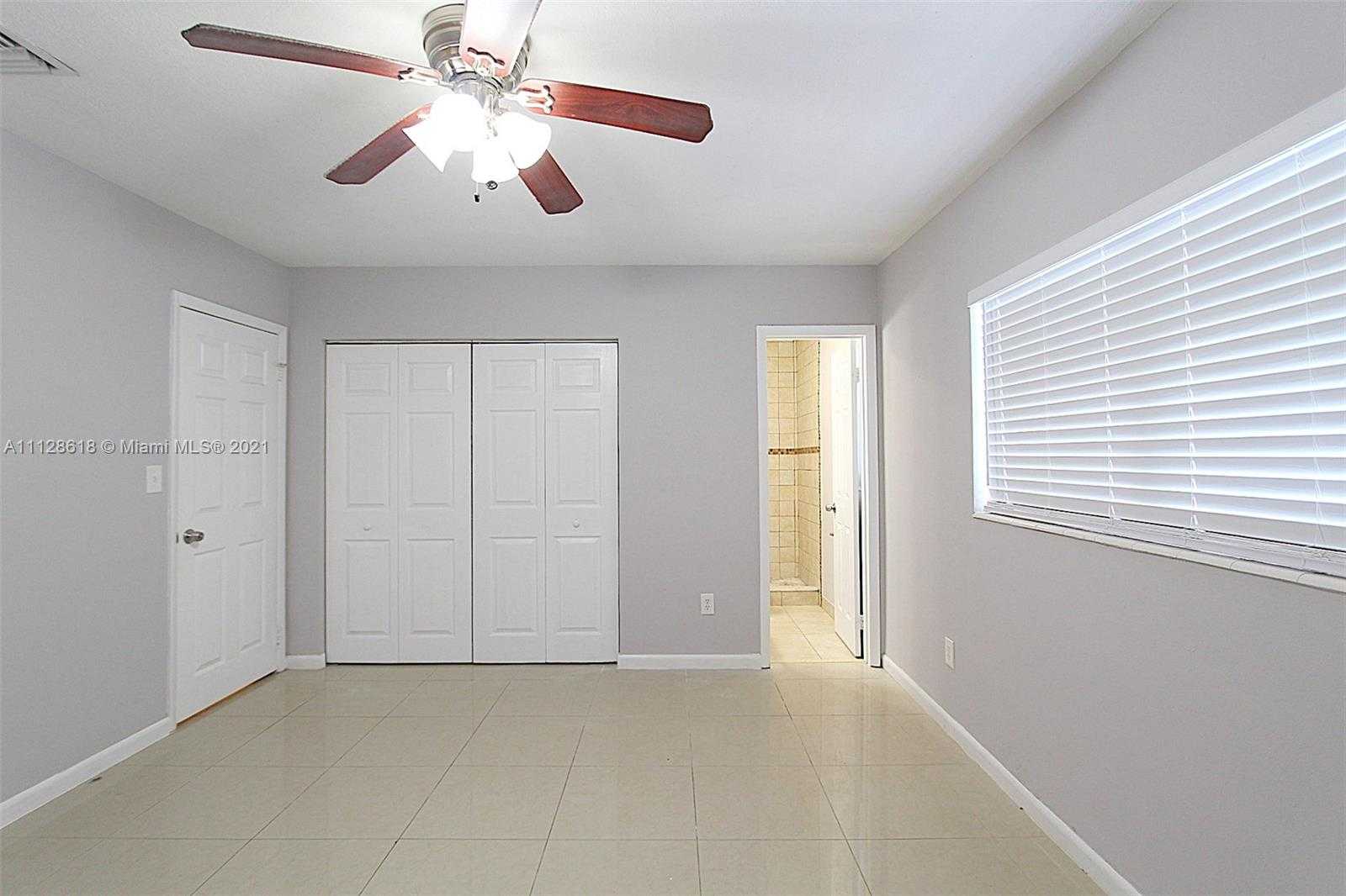 Small Image of 9831 SW 195th St, Cutler Bay, FL 33157, USA Number 26