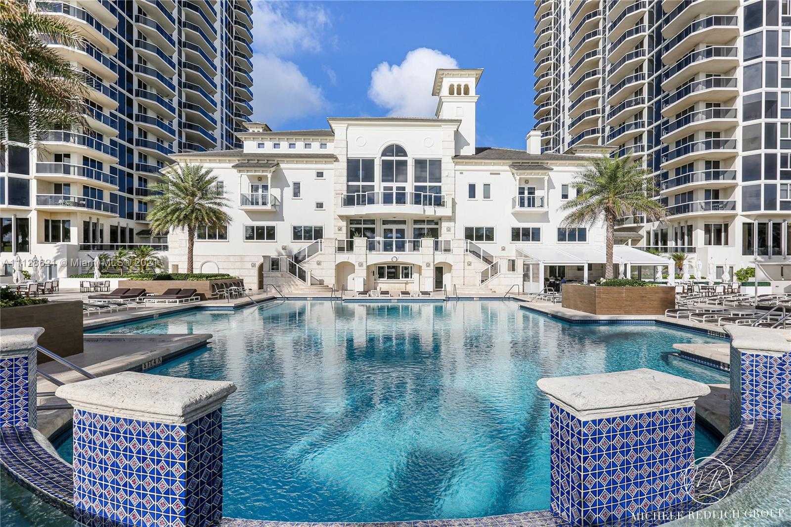 Small Image of 4779 Collins Ave, Miami Beach, FL 33140, USA Number 14