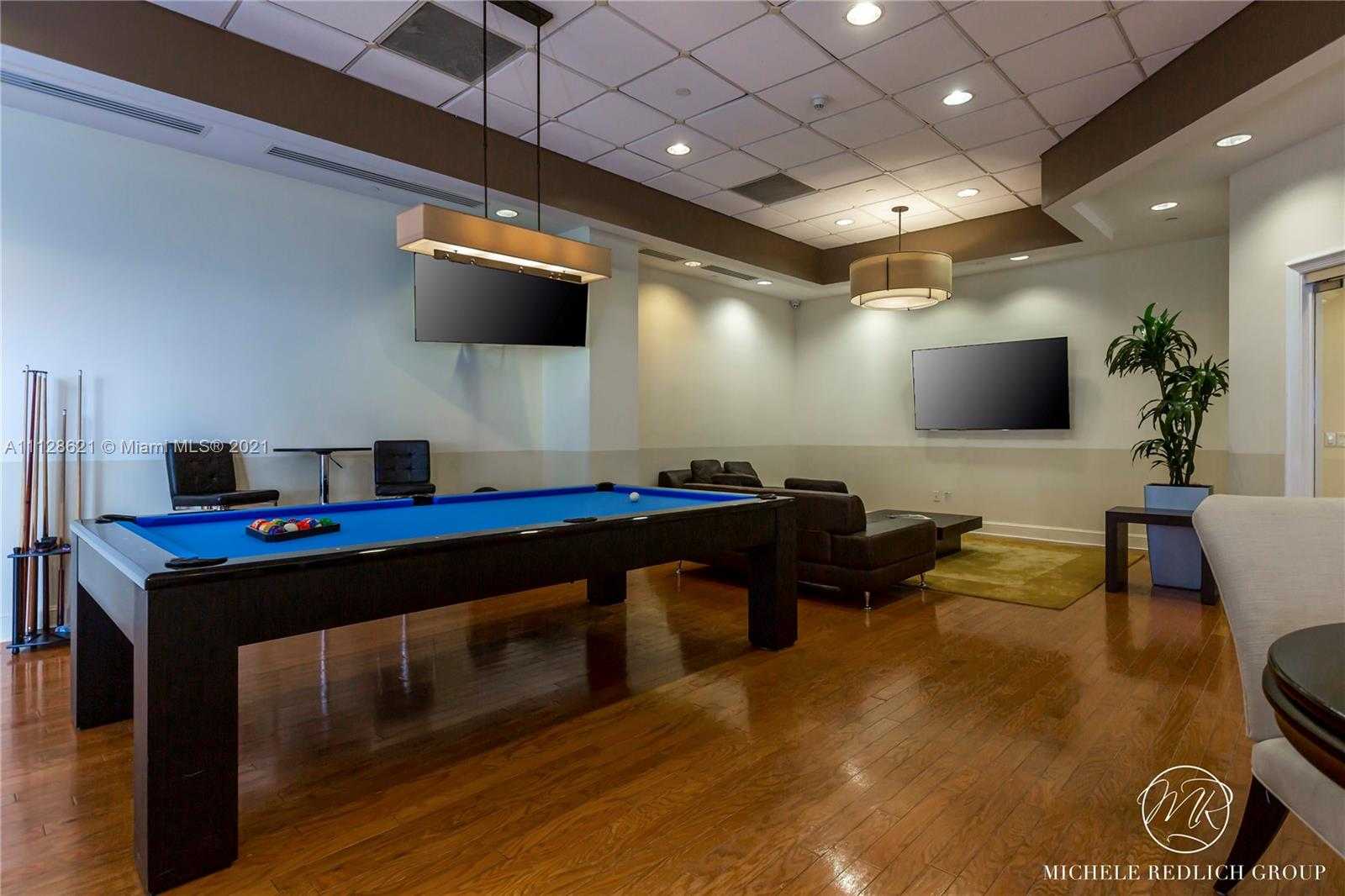 Small Image of 4779 Collins Ave, Miami Beach, FL 33140, USA Number 18