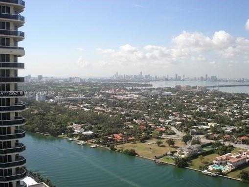 Small Image of 4779 Collins Ave, Miami Beach, FL 33140, USA Number 2