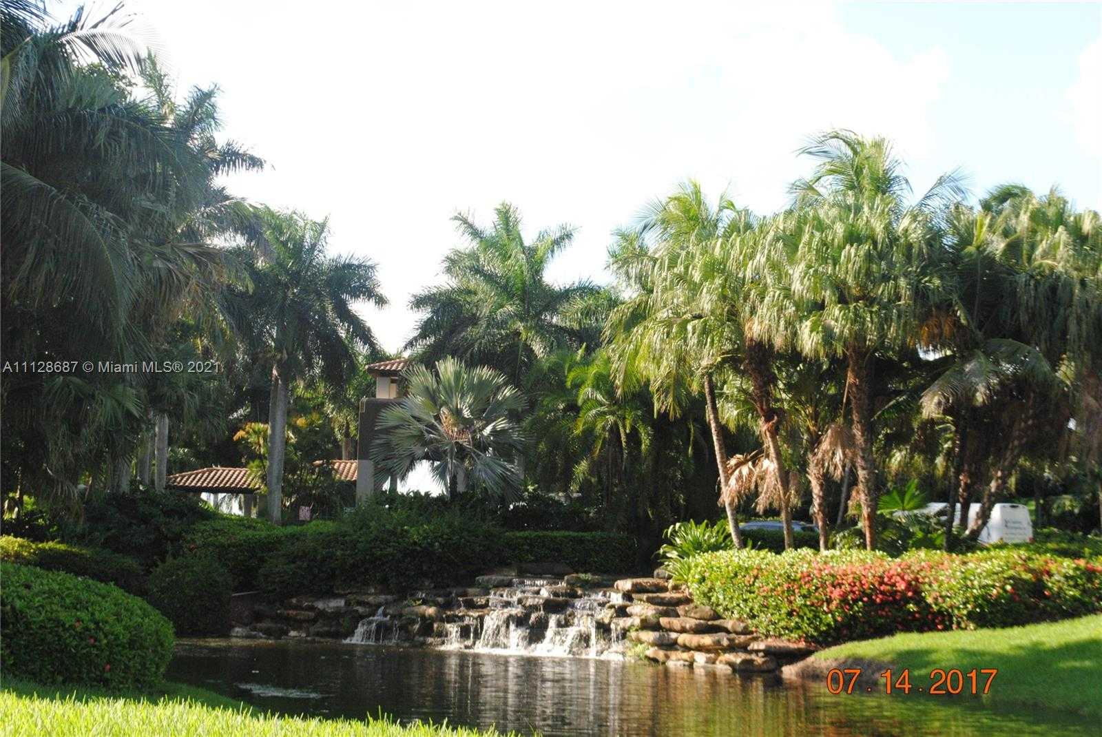 Small Image of 11345 NW 73rd Terrace, Doral, FL 33178, USA Number 15