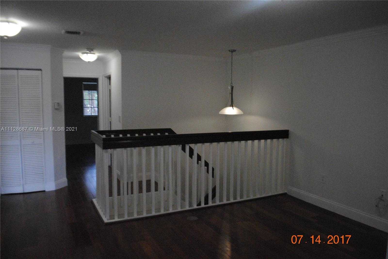 Small Image of 11345 NW 73rd Terrace, Doral, FL 33178, USA Number 8
