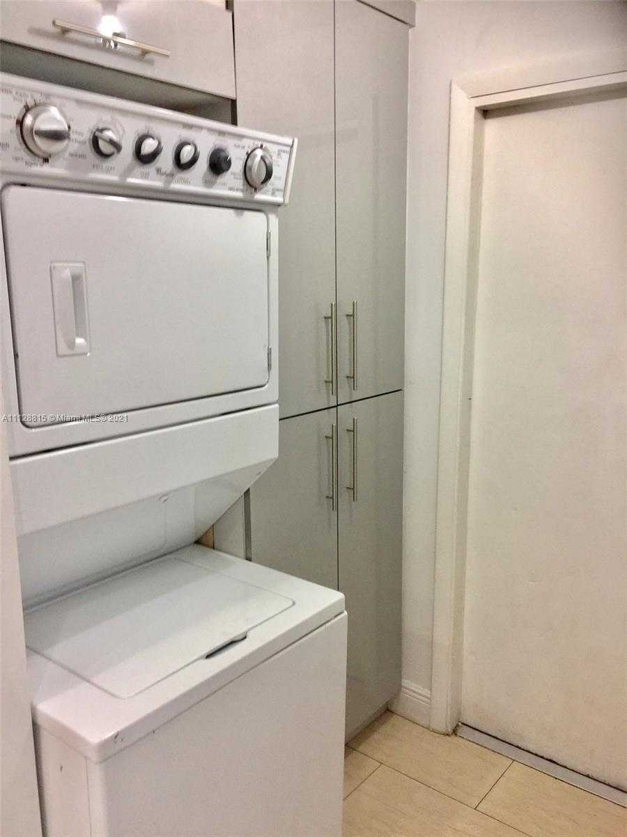 Small Image of 223 NW 10th St, Hallandale Beach, FL 33009, USA Number 15