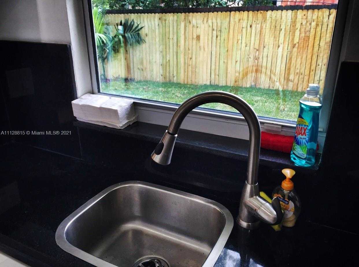 Small Image of 223 NW 10th St, Hallandale Beach, FL 33009, USA Number 26