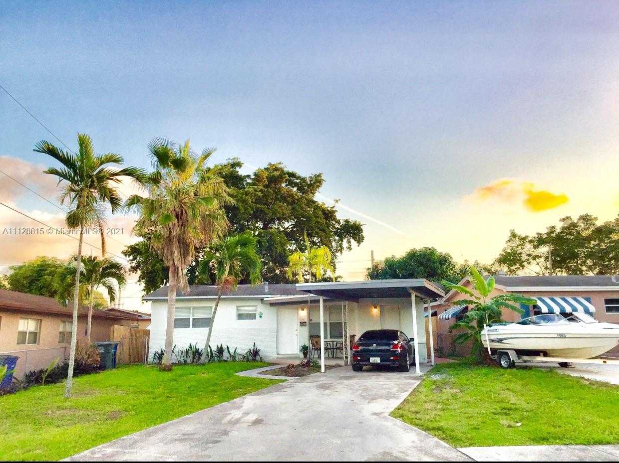 Small Image of 223 NW 10th St, Hallandale Beach, FL 33009, USA Number 5