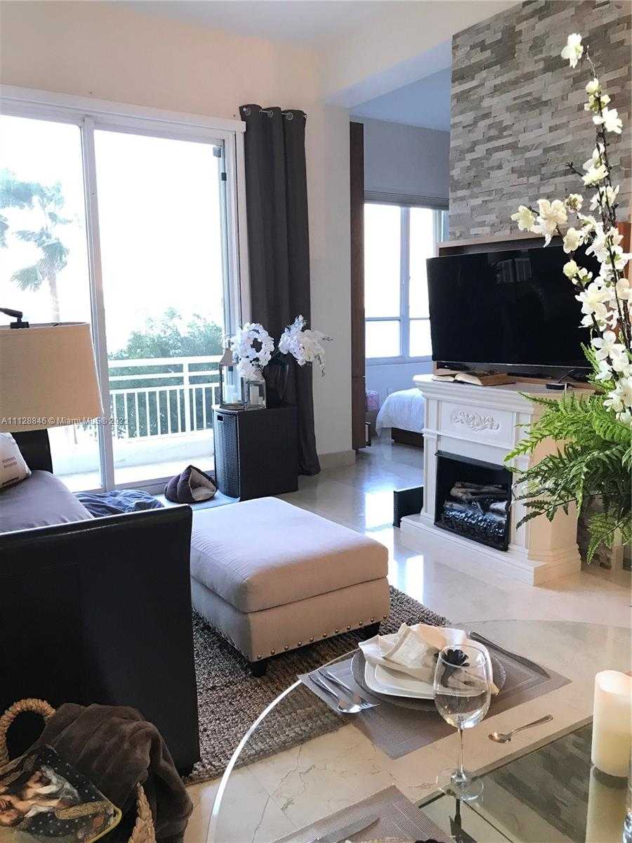 Small Image of 888 BRICKELL KEY DR #306, Miami Number 2