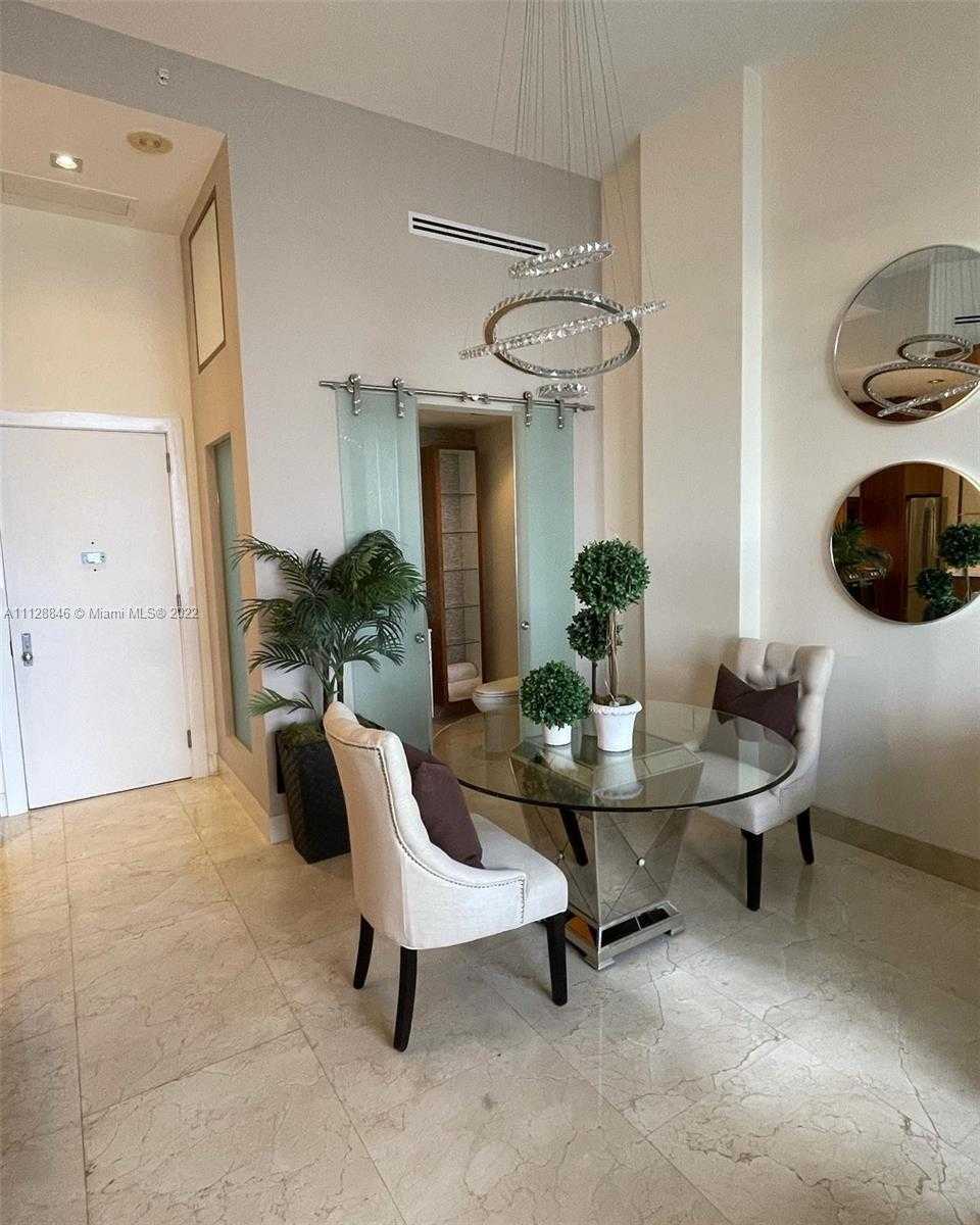 Small Image of 888 BRICKELL KEY DR #306, Miami Number 8