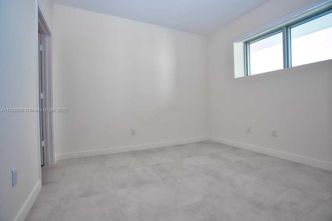 Small Image of 2900 NE 7th Ave, Miami, FL 33137, USA Number 9