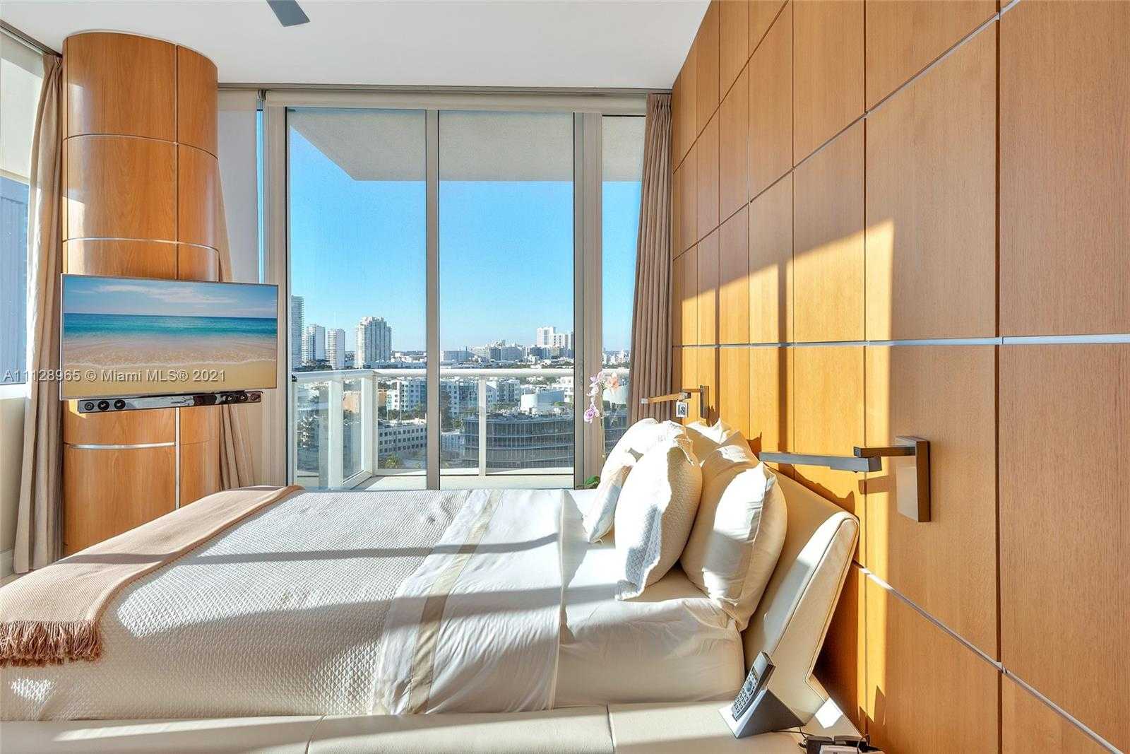 Small Image of 100 South Pointe Dr, Miami Beach, FL 33139, USA Number 10