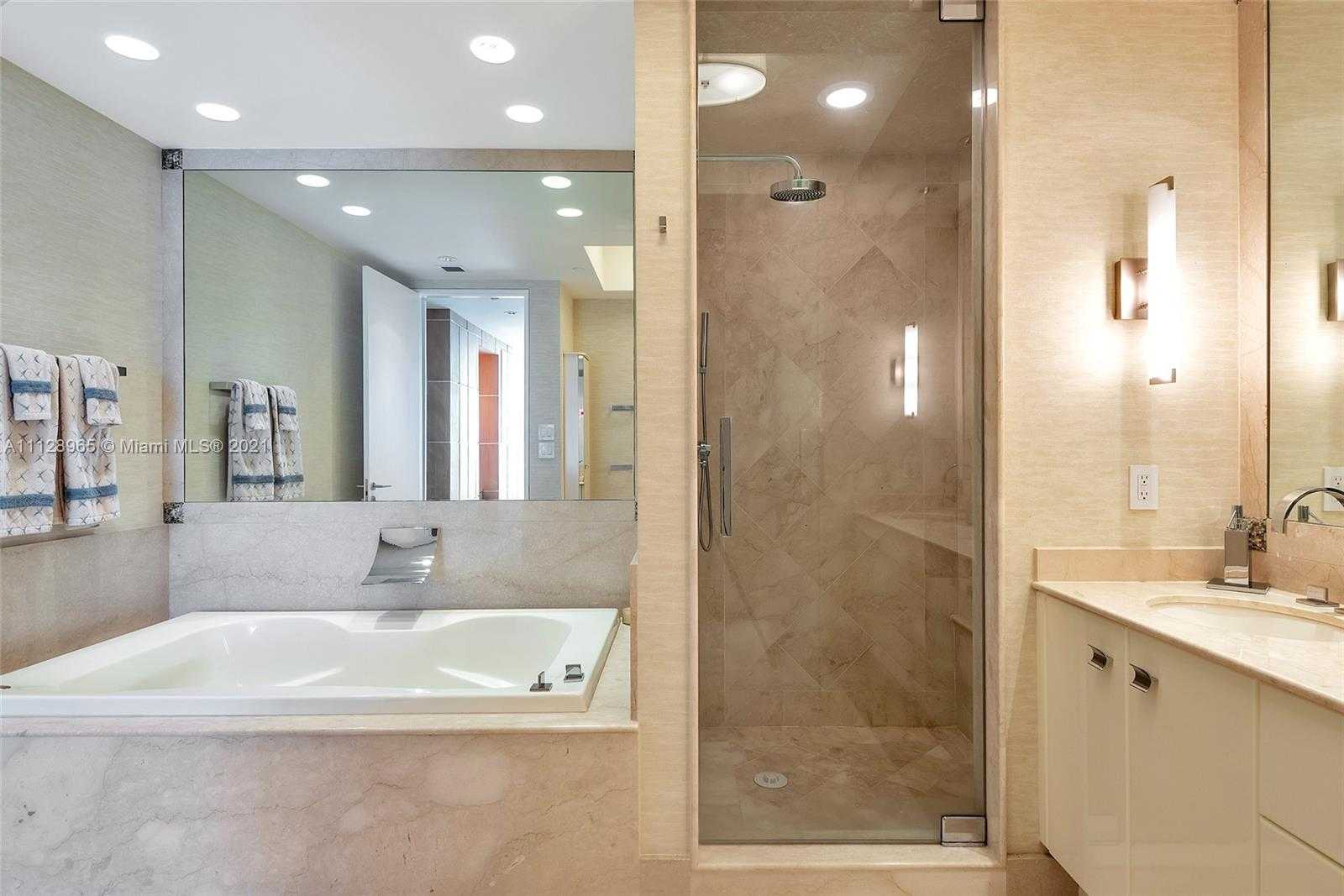Small Image of 100 South Pointe Dr, Miami Beach, FL 33139, USA Number 27