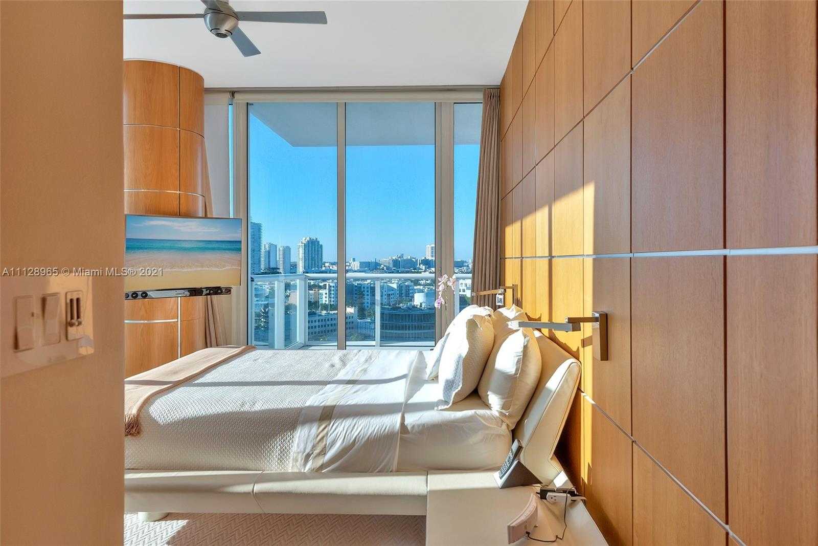 Small Image of 100 South Pointe Dr, Miami Beach, FL 33139, USA Number 9