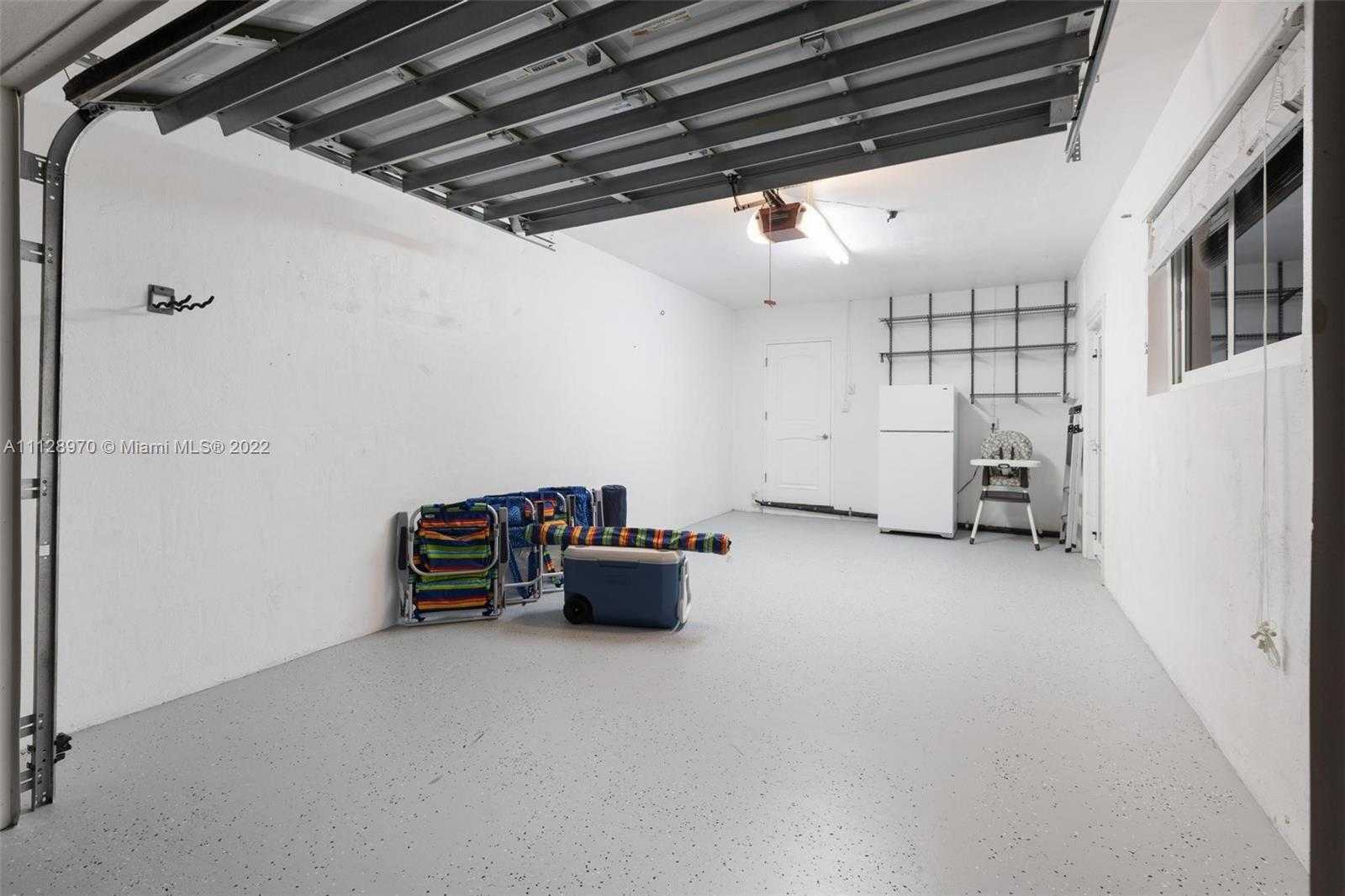 Small Image of 2580 SE 2nd Ct, Pompano Beach, FL 33062, USA Number 28